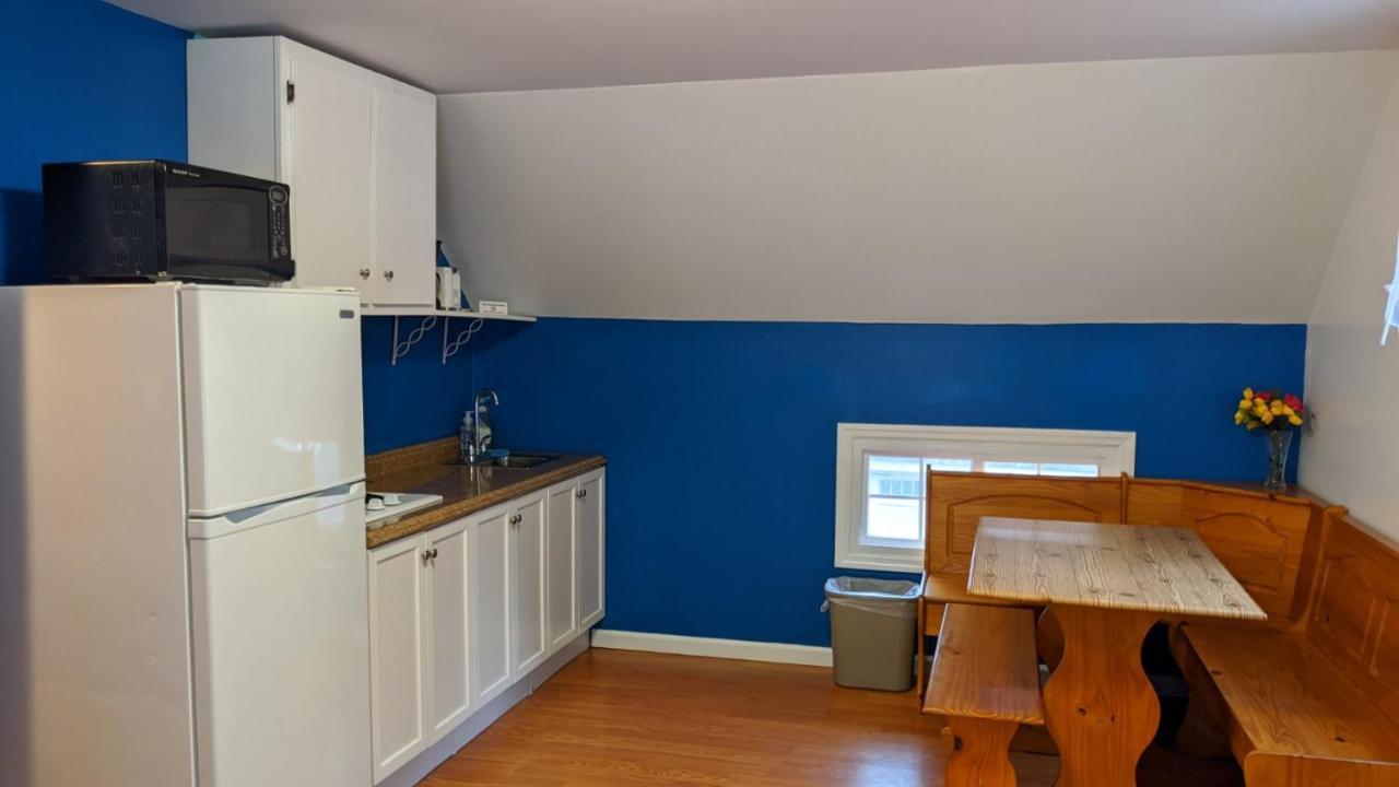 Seven Dwarfs Motel & Cabins Lake George Room photo