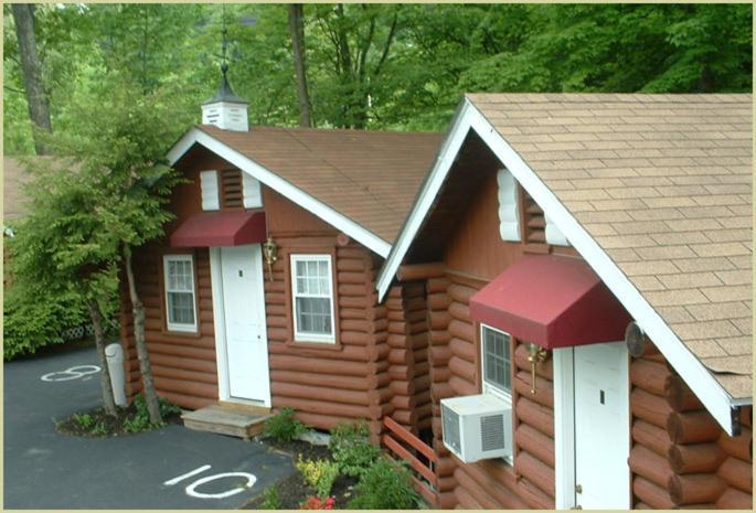 Seven Dwarfs Motel & Cabins Lake George Exterior photo